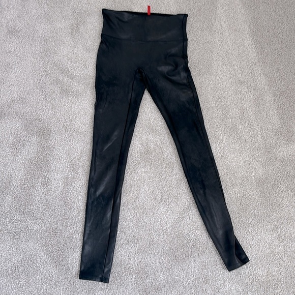 SPANX Pants - *SPANX* Faux Leather Leggings, black, size medium long, LIKE NEW! Barely worn!